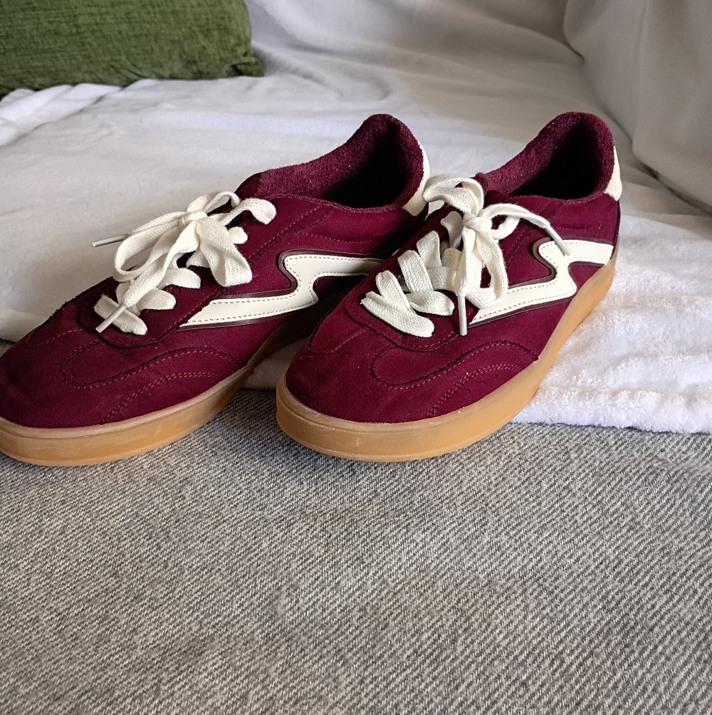 Madden Girl Women’s Flats Size 8 Casual Shoes